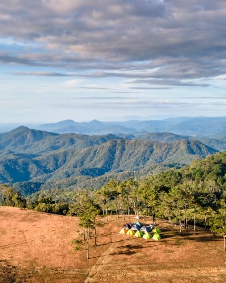 découvrez nos activités de camping pour des vacances en pleine nature : randonnée, pêche, feux de camp et bien plus encore. réservez votre séjour dès maintenant !