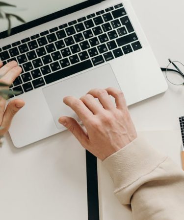 découvrez le monde du freelancing et apprenez comment devenir un freelance prospère. obtenez des conseils sur la gestion de projet, la recherche de clients et la réussite en tant que travailleur indépendant.