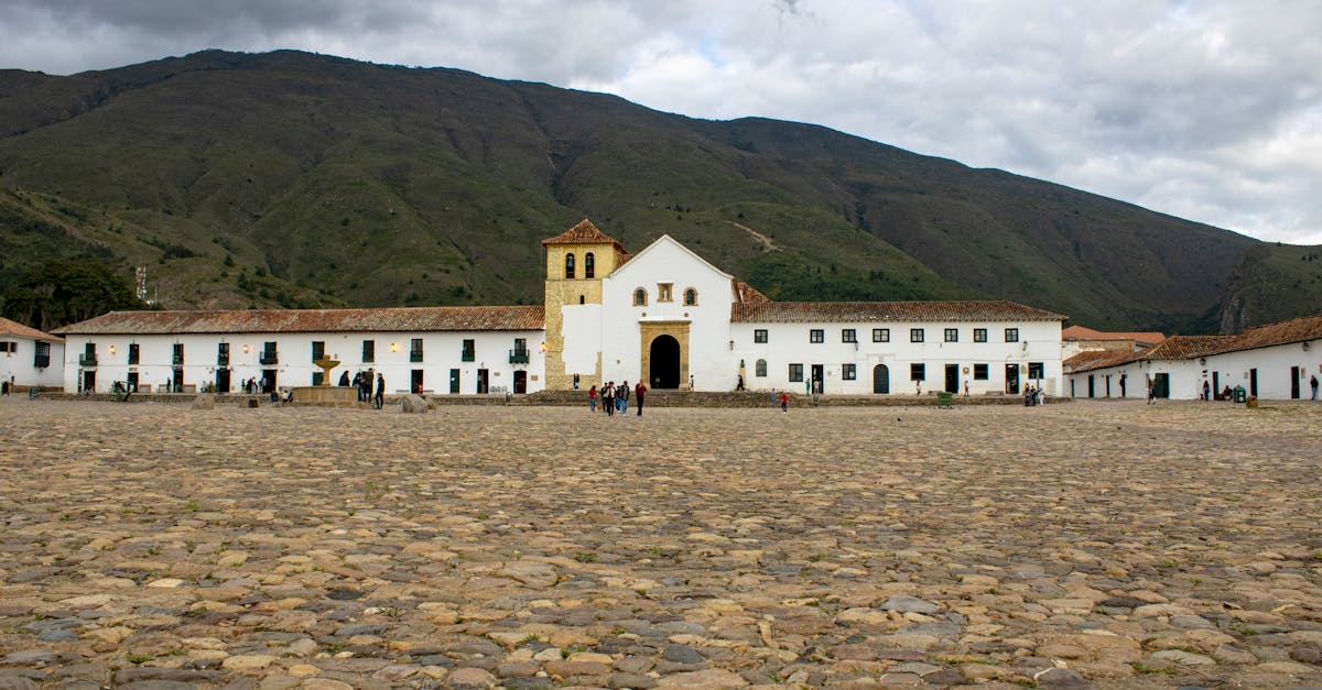 agence de voyage en colombie offrant des expériences uniques et authentiques pour découvrir la richesse culturelle, la diversité naturelle et la chaleur humaine du pays.